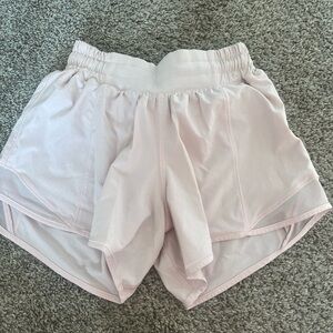 Lululemon Hotty hot size 0 strawberry milkshake shorts